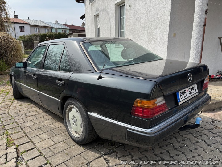 Mercedes-Benz 230 124 1990