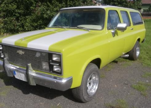 Chevrolet Suburban C20