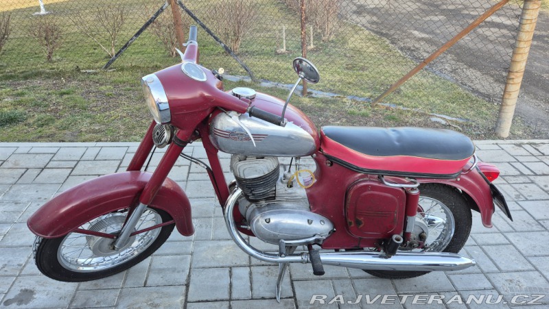 Jawa 250 559