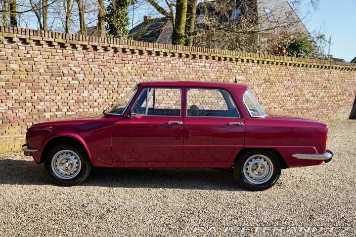 Alfa Romeo Giulia Nuova Super 1300 1977