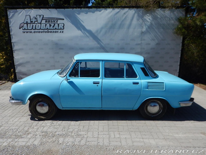 Škoda 100 