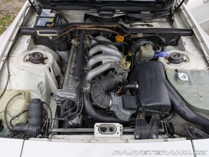 Porsche 944 1982