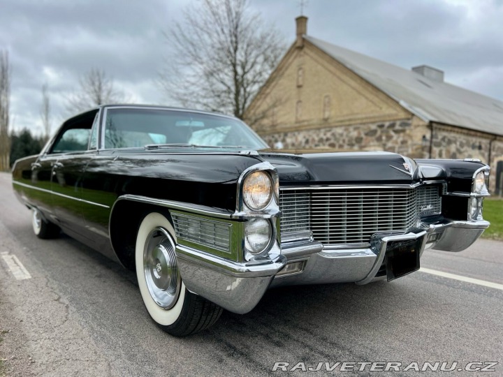 Cadillac Ostatní modely Calais Hardtop Sedan 1965