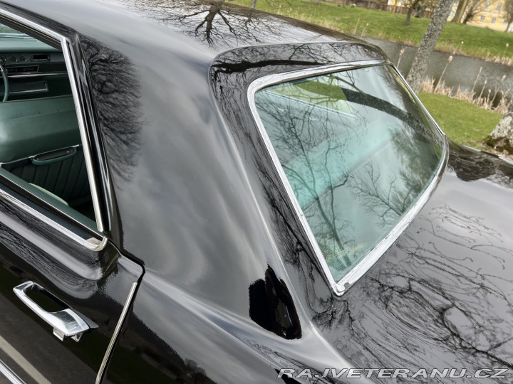 Cadillac Ostatní modely Calais Hardtop Sedan 1965