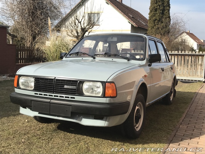 Škoda 105 1987