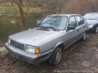 Volvo 340 Diesel zadní náhon 1987