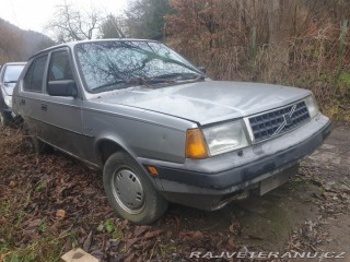 Volvo 340 Diesel zadní náhon 1987