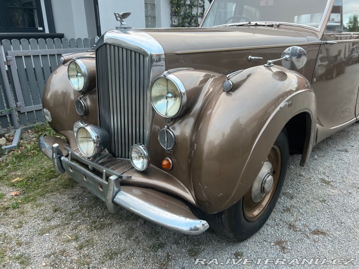 Bentley Mark VI JAMES YOUNG 1947