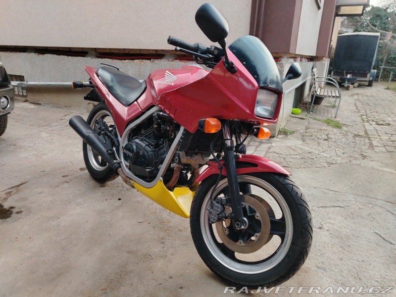 Honda VF 500 interceptor