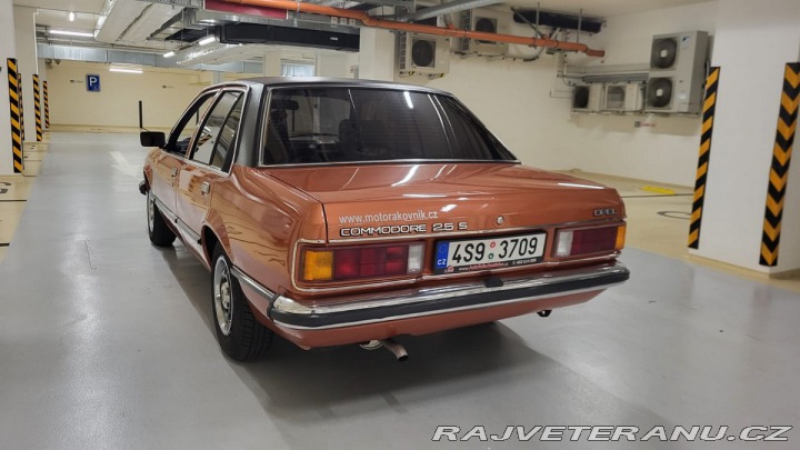 Opel Commodore 2.5 6válec Rezervace 1979