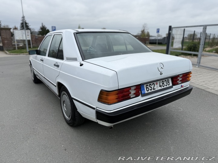 Mercedes-Benz 190 1990