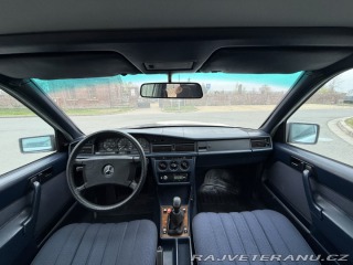 Mercedes-Benz 190 1990