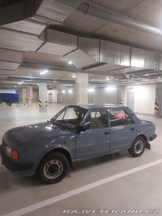Škoda 105 L 1988