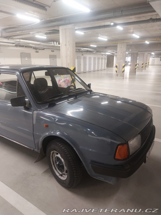 Škoda 105 L 1988