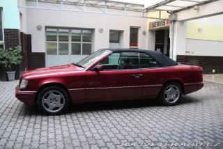 Mercedes-Benz 300 124 300 CE-24V 1993