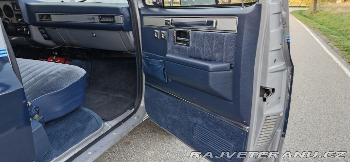 Chevrolet Suburban K10 4x4 1984