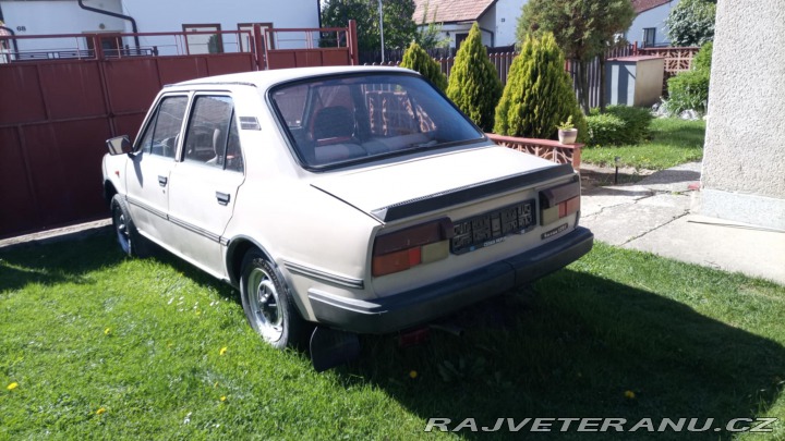Škoda 120 L 1988