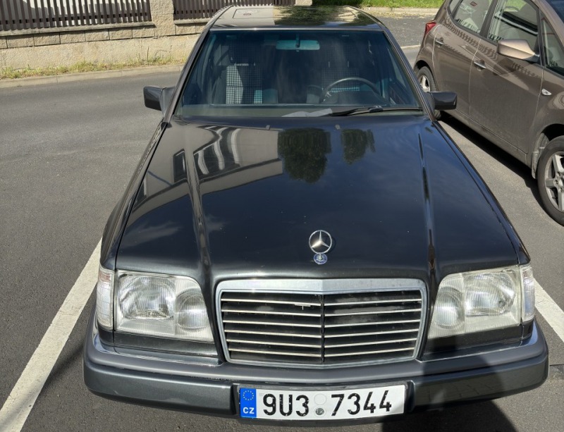Mercedes-Benz E W124