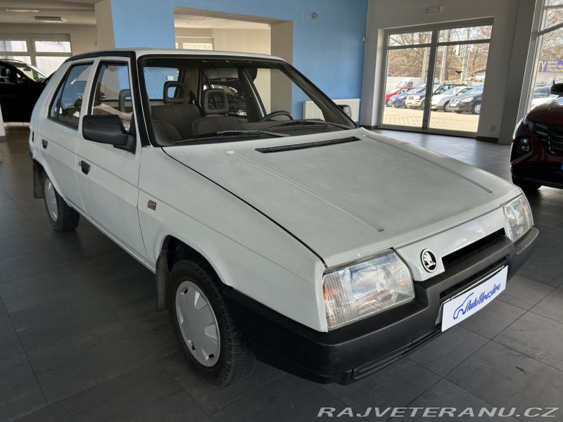 Škoda Favorit PŮVODNÍ RZ,96.000km,ČR