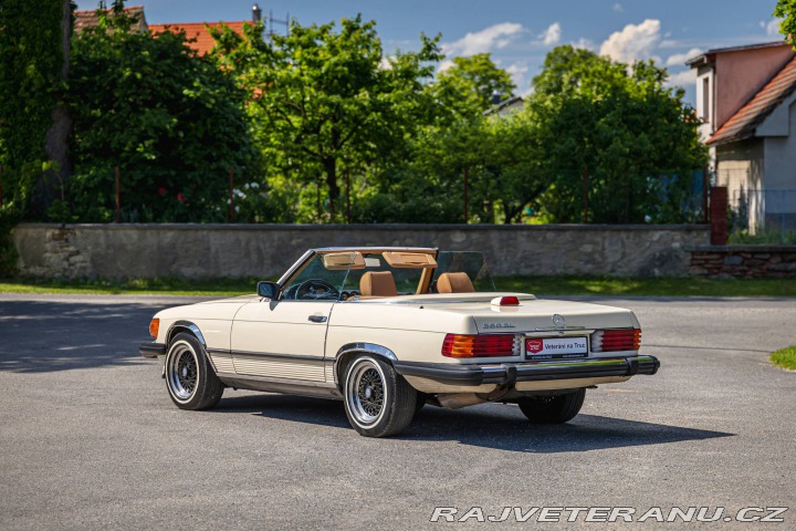 Mercedes-Benz 560 SL R107 1986
