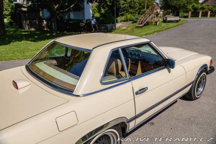 Mercedes-Benz 560 SL R107 1986