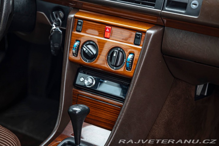 Mercedes-Benz 300 Benz W124 300 CE 1991