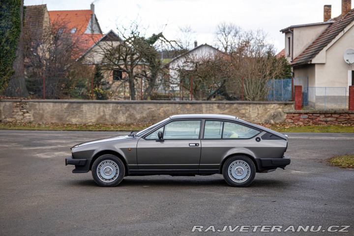 Alfa Romeo Alfetta Romeo Alfetta GTV 2.0 1982