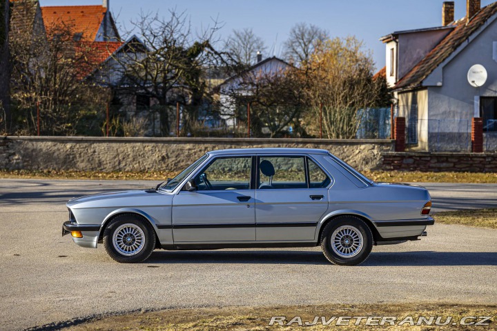 BMW 5 528i E28 1982