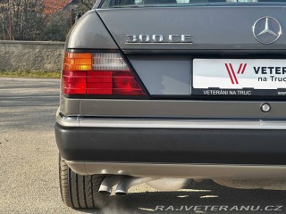 Mercedes-Benz 300 300CE W124 1989