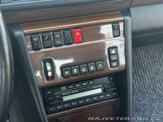 Mercedes-Benz 300 300CE W124 1989
