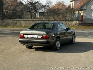 Mercedes-Benz 300 300CE W124 1989