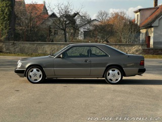Mercedes-Benz 300 300CE W124 1989