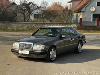 Mercedes-Benz 300 300CE W124 1989