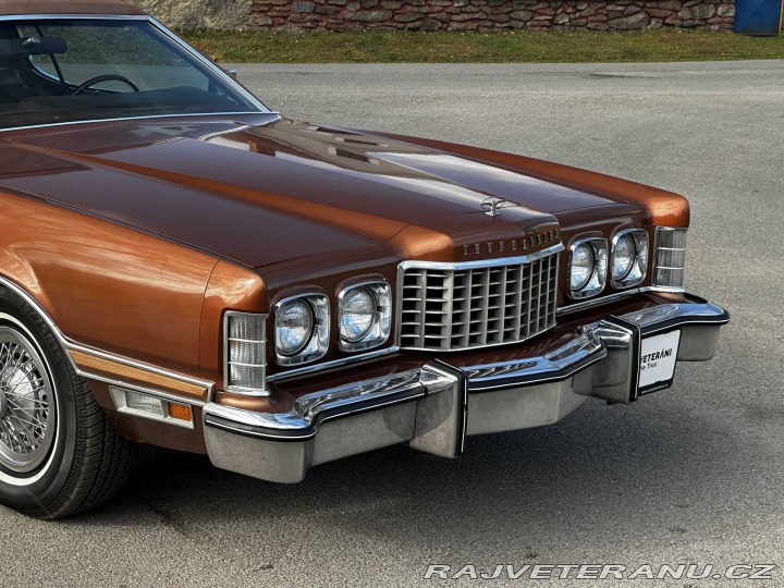 Ford Thunderbird 1975