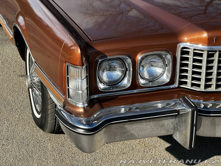 Ford Thunderbird 1975