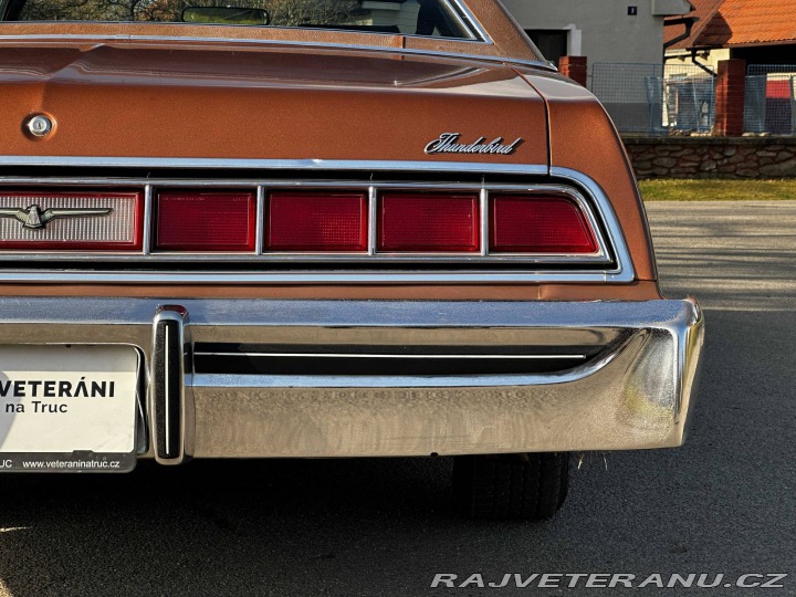Ford Thunderbird 1975