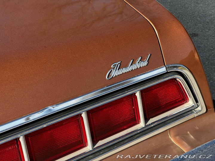 Ford Thunderbird 1975