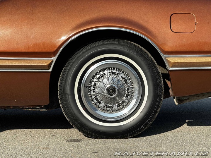 Ford Thunderbird 1975