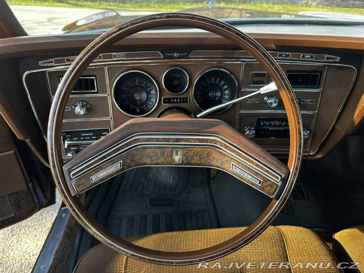 Ford Thunderbird 1975