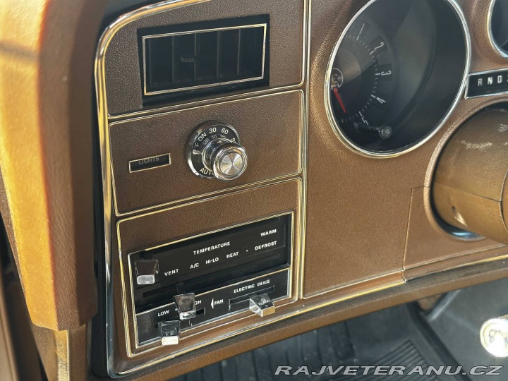Ford Thunderbird 1975