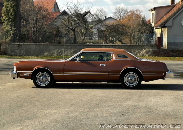 Ford Thunderbird 1975