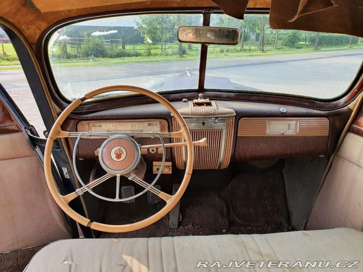 Packard 110 coupe 1941