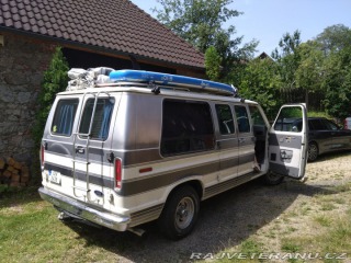 Ford Econoline E-150 1988