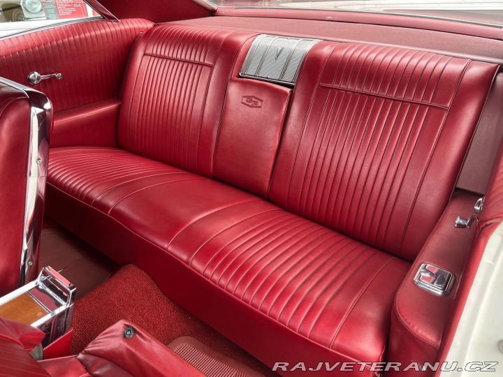 Pontiac Grand Prix Coupe 1965