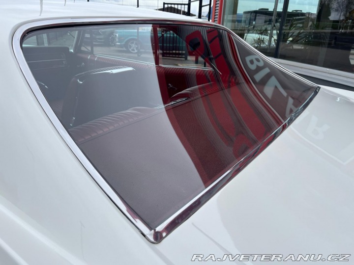 Pontiac Grand Prix Coupe 1965