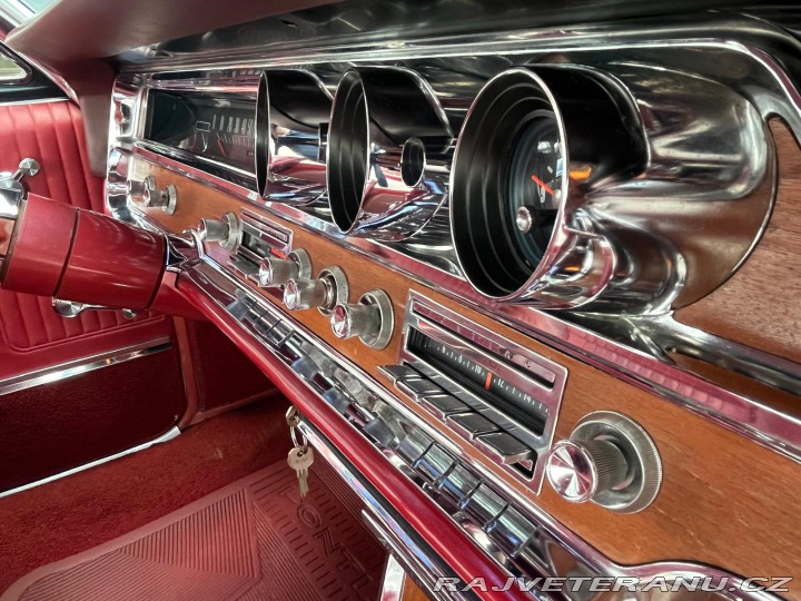 Pontiac Grand Prix Coupe 1965