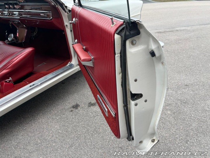 Pontiac Grand Prix Coupe 1965