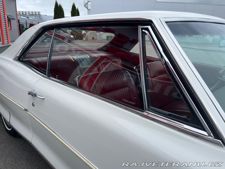 Pontiac Grand Prix Coupe 1965
