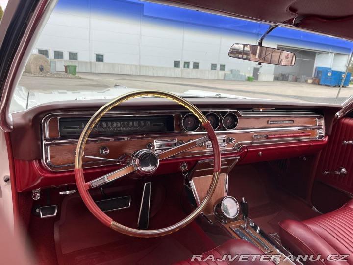 Pontiac Grand Prix Coupe 1965