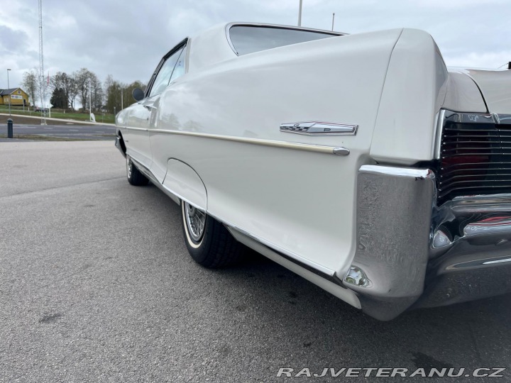 Pontiac Grand Prix Coupe 1965